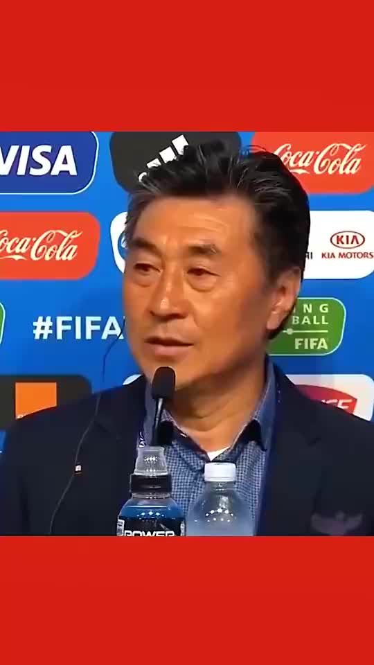 冷笑一声!重温贾秀全谈王霜名言:我需要团队,而不是某个球星封面