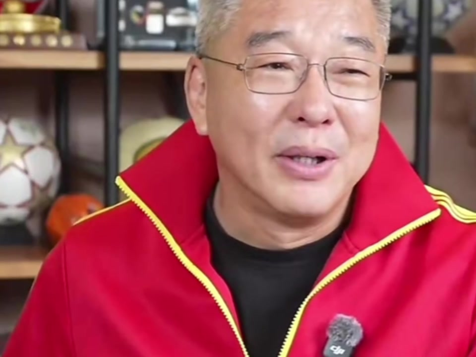 刘建宏狂赞国足摘铜:国足这波像过年!李昊门前表现真的太稳!封面