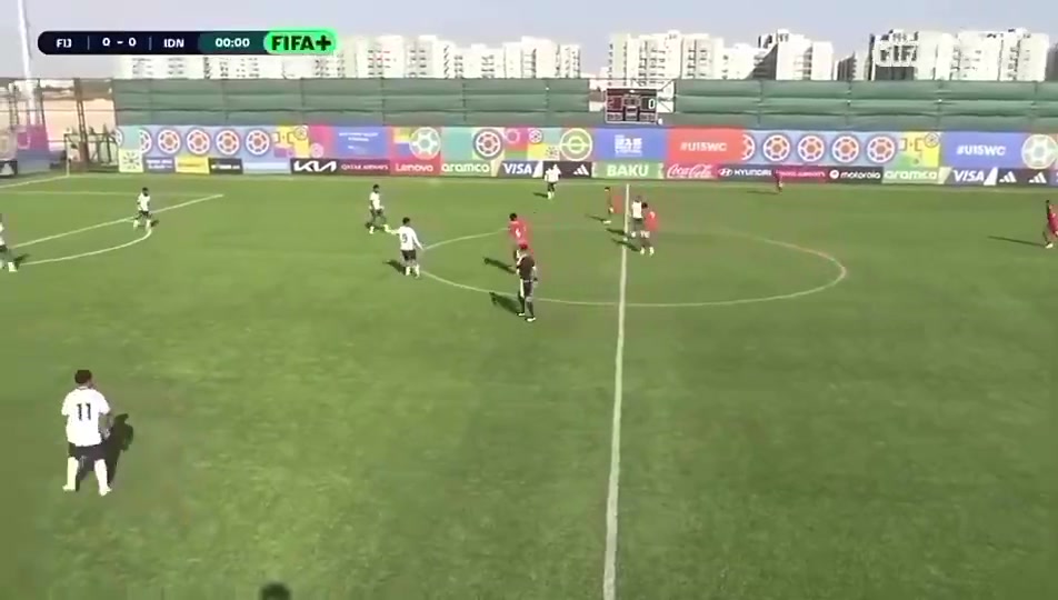 2秒吊射世界波💥U15世界杯印尼队一脚中圈吊射破门打懵全场封面