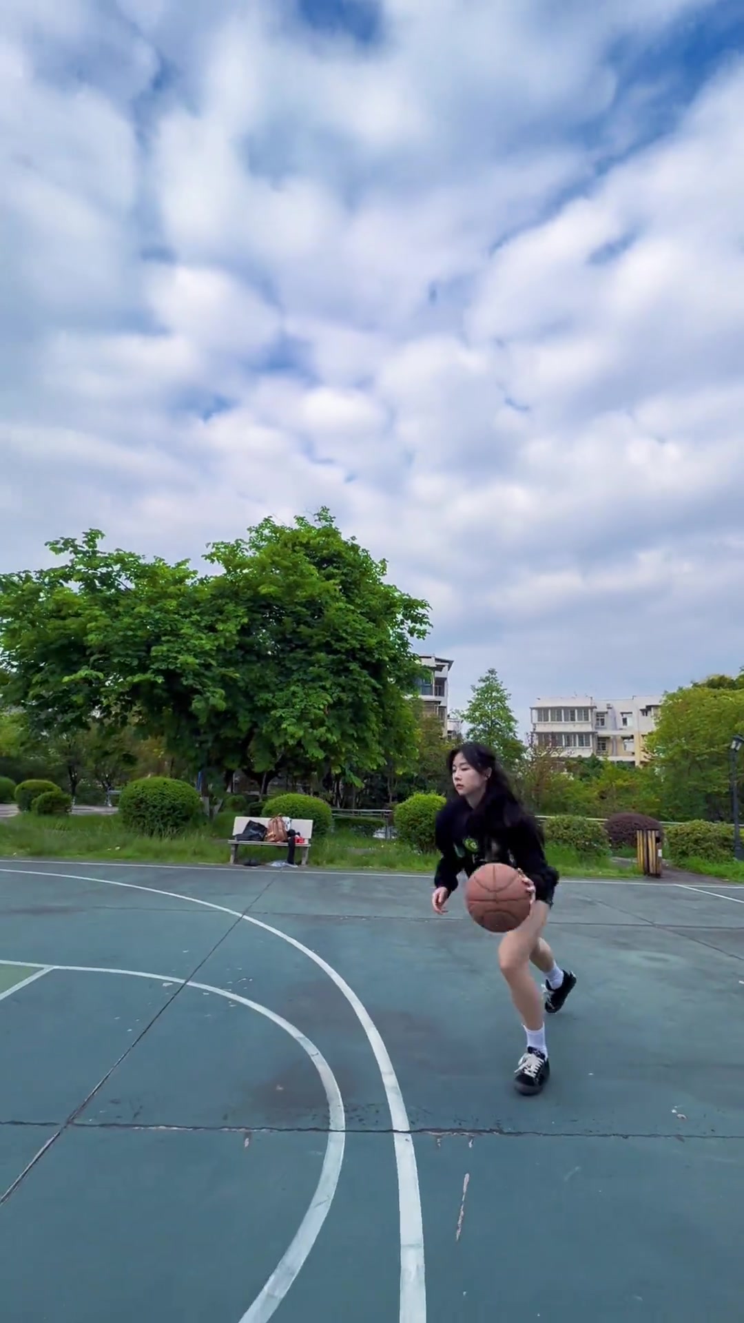 😍想和她打球，需要什么条件？封面