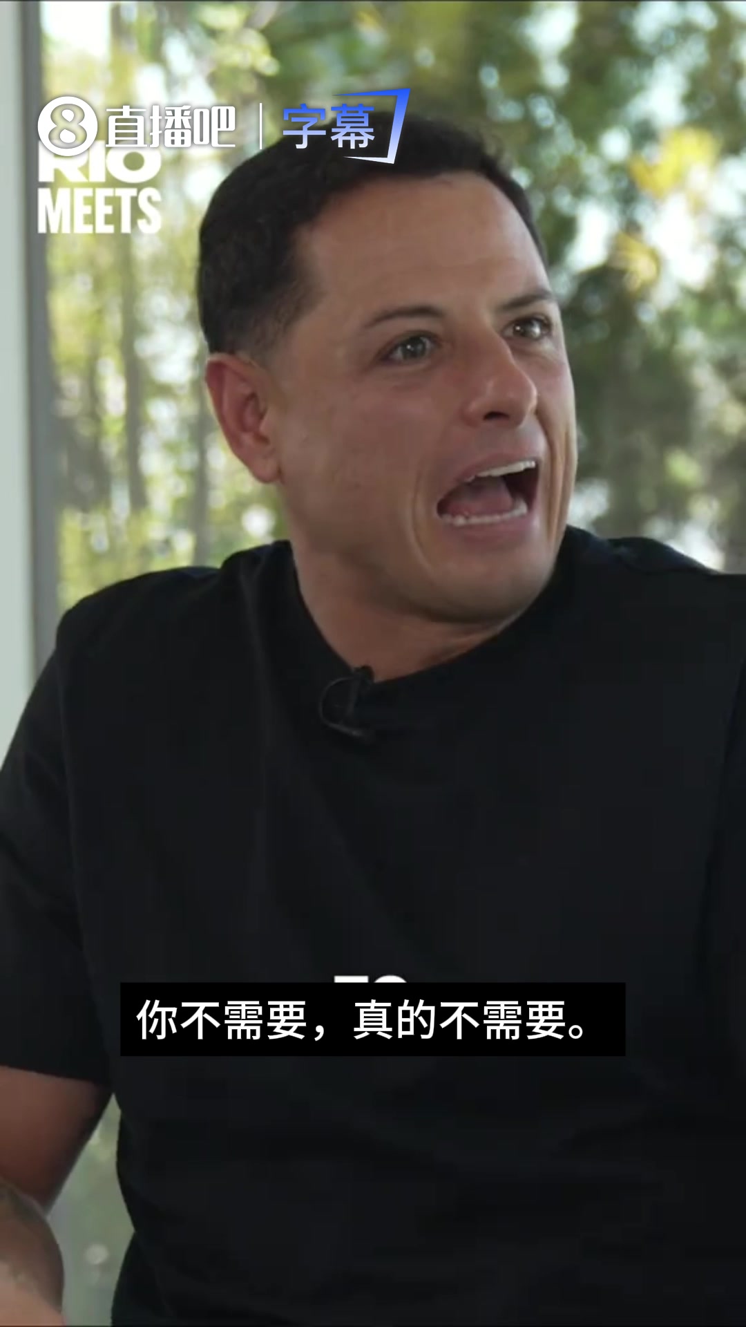 小豌豆:没必要在C罗和梅西间抬一贬一，这是超人和蝙蝠侠的话题封面