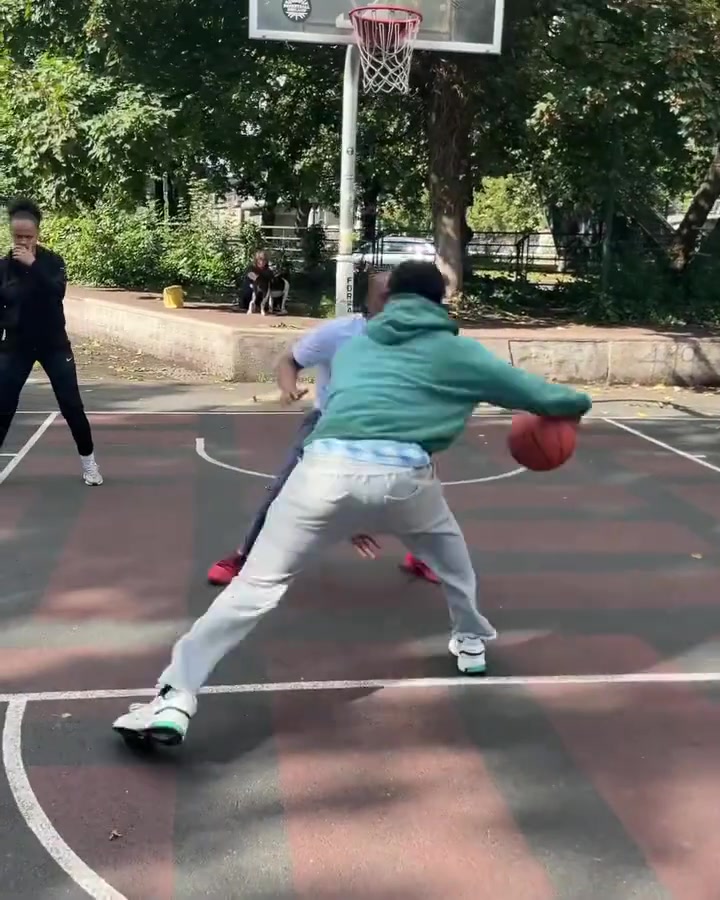 当你也在野球局匹配上VJ了,你会对他说什么垃圾话?...封面