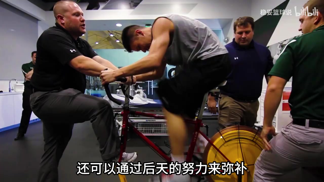 你知道亚裔面孔在美国打篮球有多难吗?林书豪的经历给出了答案封面